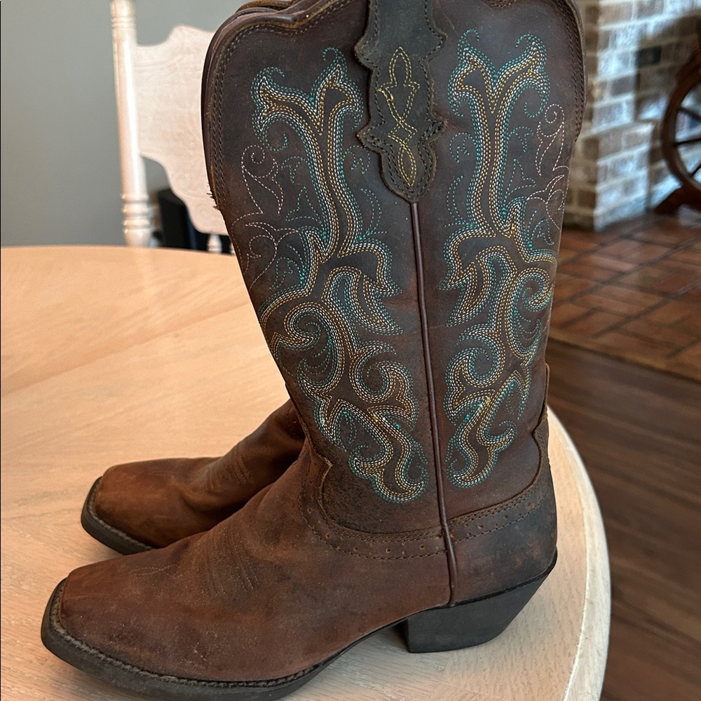 Embroidered Brown Cowboy Boots